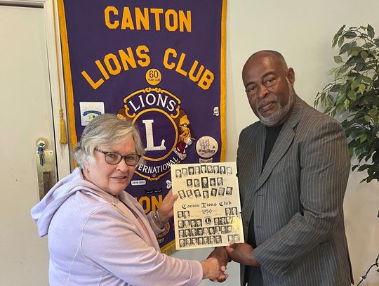 Canton Lions Club donates historic photo to The Old Jail Museum