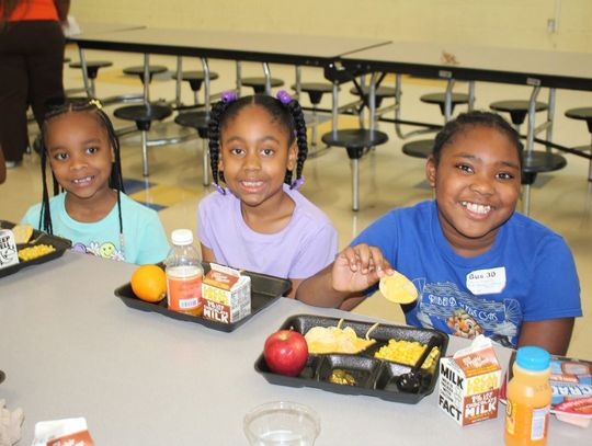 Canton Public School District encourages families to complete meal applications