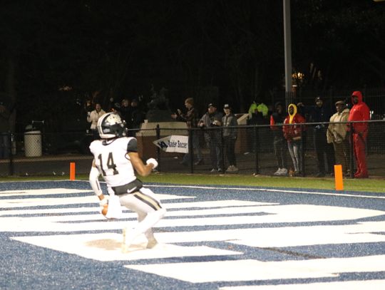 Goodloe makes singular touchdown in championship game