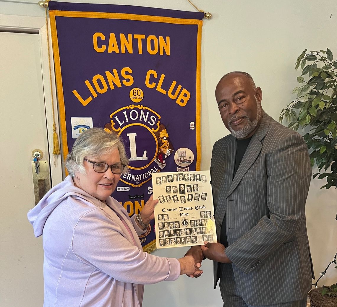 Canton Lions Club donates historic photo to The Old Jail Museum