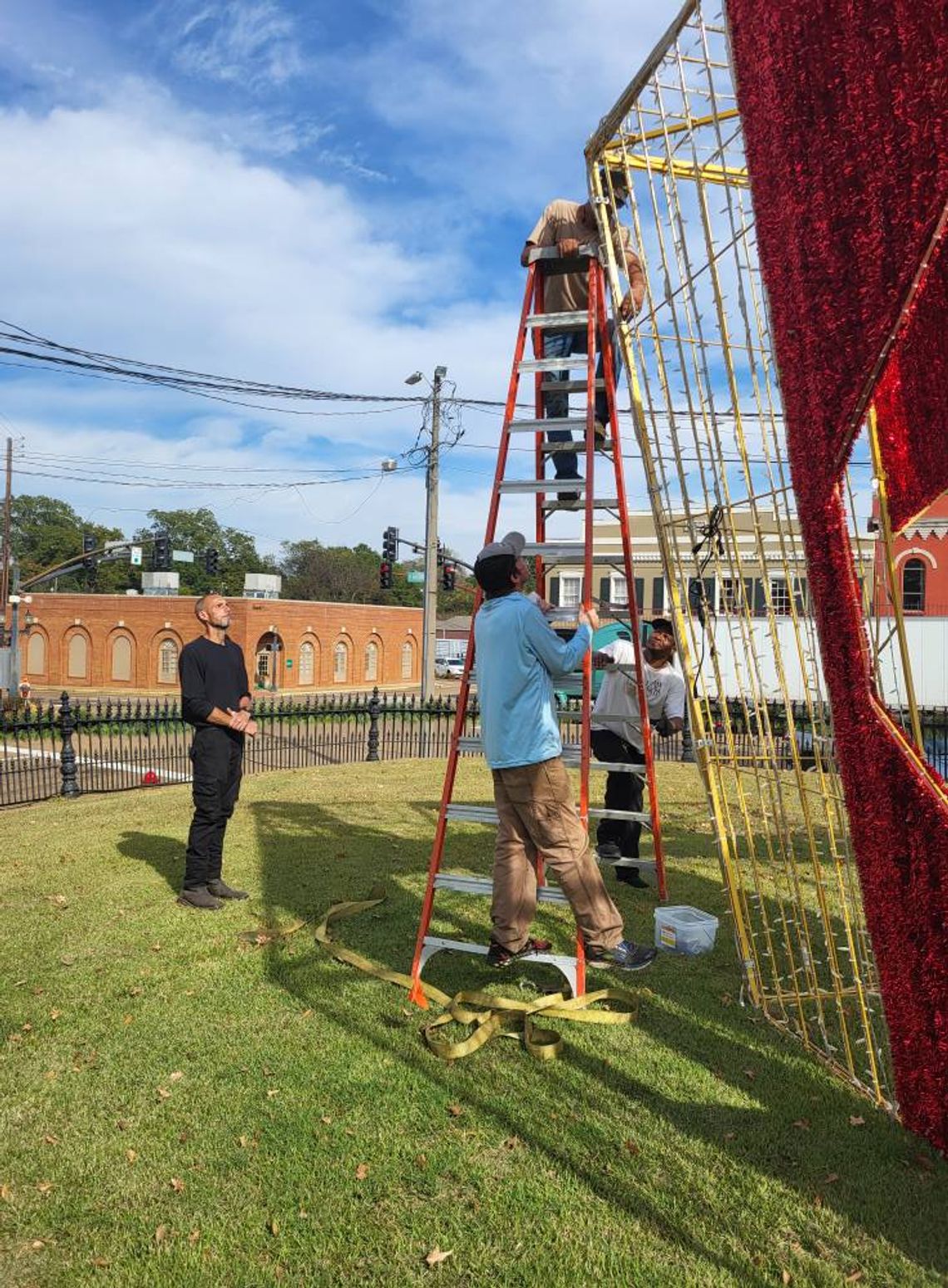 Canton prepares to glow for Christmas season
