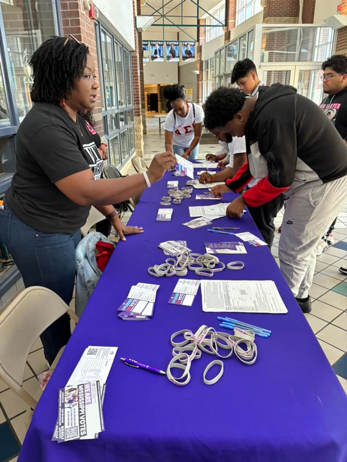 CHS students register to vote