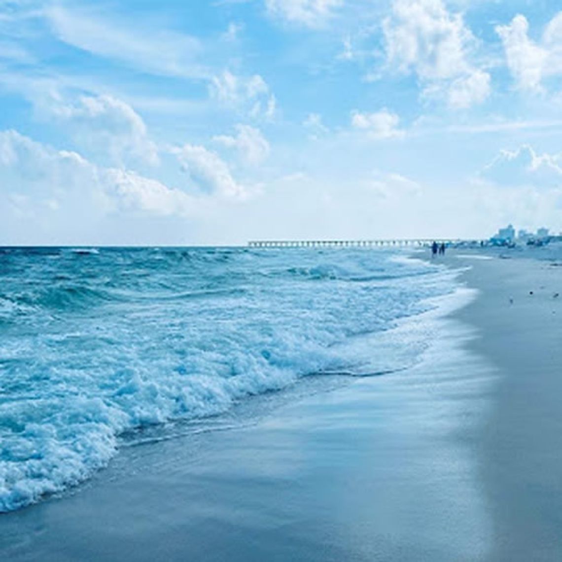 Pensacola Beach’s multi-colored blue and emerald green water, white sand beaches and cool breezes combine to create an island paradise unlike any other along the Florida panhandle.