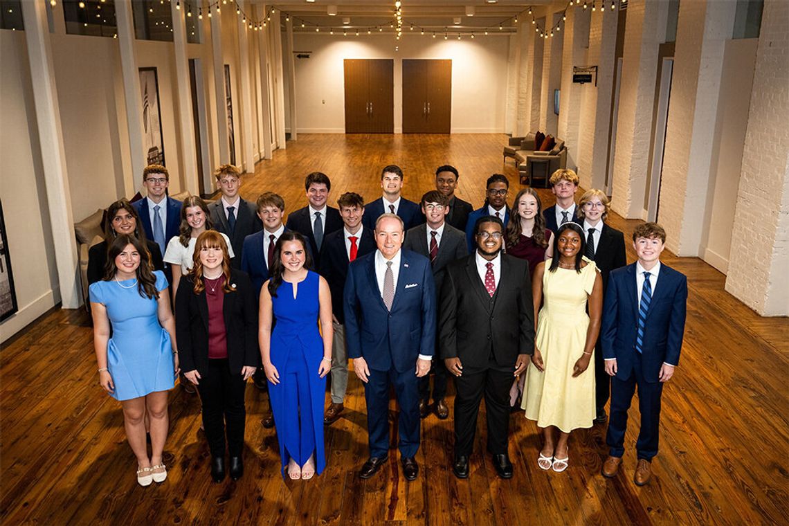 Visgarra receives MSU Presidential Endowed Scholarship The 2026-27 Mississippi State University Presidential Scholars and President Mark Keenum stand in three rows in a large hall